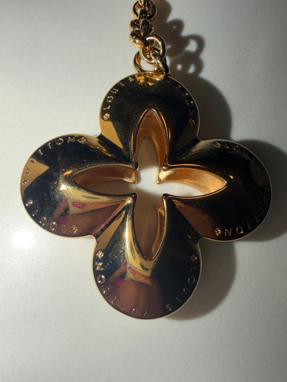 Louis Vuitton Gold Monogram Flower Key & Card Holder Charm - Picture 4 of 5